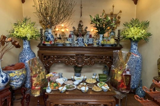 Giá Bàn Thờ Tổ Tiên Phụ Thuộc Vào Những Yếu Tố Nào? Kinh Nghiệm Chọn Mua Tiết Kiệm